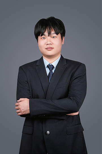 肖洋老师照片